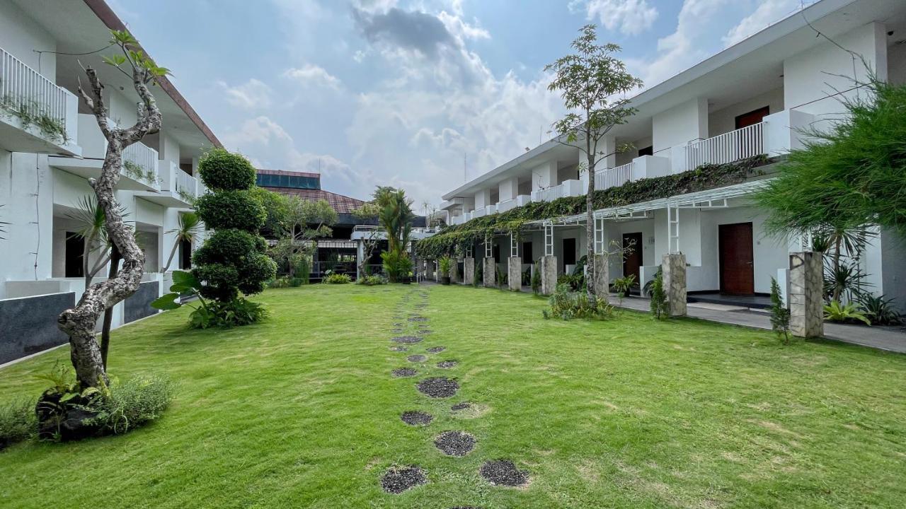 Lpp Convention Hotel Demangan Pakualaman Экстерьер фото