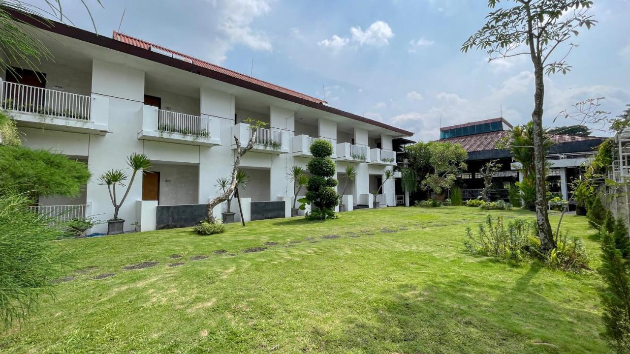 Lpp Convention Hotel Demangan Pakualaman Экстерьер фото